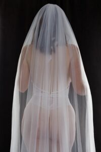 bridal boudoir veil image
